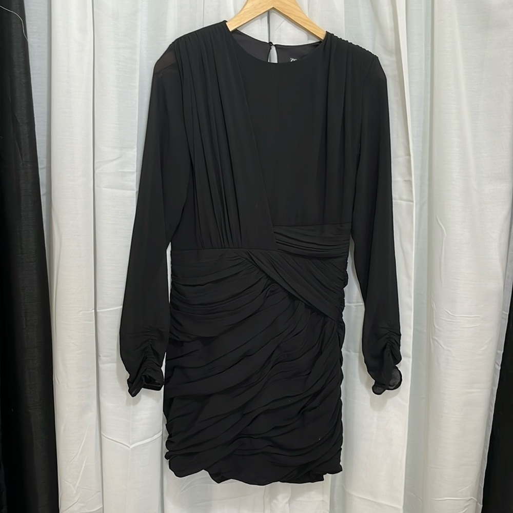Zara Roched Black Long Sleeve Dress a237